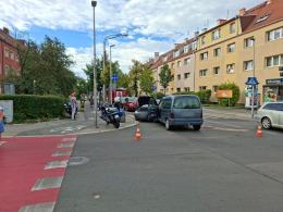Cztery samochody zderzyły się na skrzyżowaniu Katowickiej i Kośnego