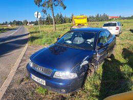 Zderzenie Audi i Opla w Praszce. Jedna osoba trafiła do szpitala