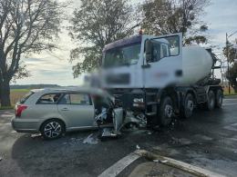 Wypadek na DK94 w Strzelcach Opolskich. Jedna osoba ranna. Droga zablokowana