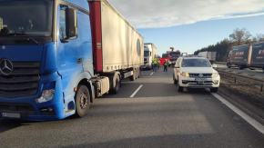 Autostrada zablokowana w obu kierunkach. Śmiertelny wypadek na 229 km A4