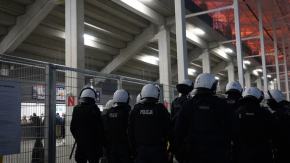 Są zarzuty dla pseudokibiców za naruszenie nietykalności cielesnej podczas meczu na Itaka Arena