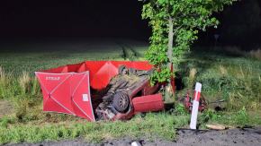 Tragiczny wypadek na DK38 pod Karchowem. Nie żyje jedna osoba, dwie są w szpitalu