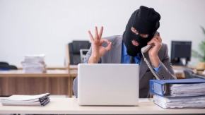 Stracili 80 tys. przez fałszywe inwestycje. Policja przestrzega przed złodziejami