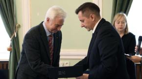 Mateusz Balcerowicz nowym prezesem Wód Polskich. Kim jest następca Joanny Kopczyńskiej?
