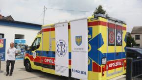 Nowe ambulanse i punkty stacjonowania. Ratownictwo medyczne w Opolskiem zyskało wzmocnienie