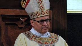 Burza po kazaniu biskupa Meringa. "Nie będzie Niemiec Polakowi bratem" - reakcja ZNSSK