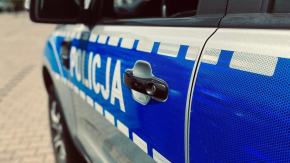  Nietrzeźwy z narkotykami zasnął pod sklepem