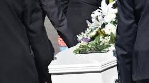 Mniej pogrzebów, większe kwoty. ZUS szykuje podwyżkę zasiłku od 2026 roku