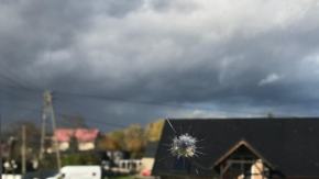 Zafundował piekło całej szkole, twierdzi, że nieświadomie. 38-latek z zarzutami (WIDEO)