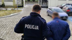 Poszukiwany 25-latek ukrywał się u znajomego