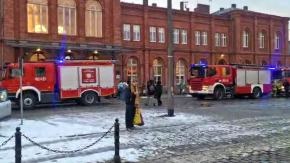 Interwencja pirotechników na dworcu w Brzegu. Chodziło o pozostawioną paczkę