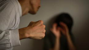 40-latek od dłuższego czasu znęcał się nad rodziną. Zakończyło się to aresztowaniem