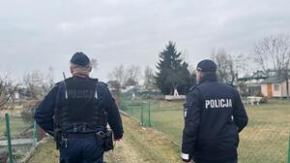 Policjanci monitorują miejsca przebywania osób narażonych na wychłodzenie