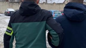 Zatrzymany za jazdę pod wpływem amfetaminy, posiadanie narkotyków i przekroczenie prędkości