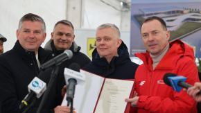 Rządowe wsparcie na budowę trzech lodowisk w regionie