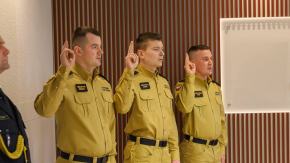 Trzech nowych strażaków złożyło ślubowanie w Opolu