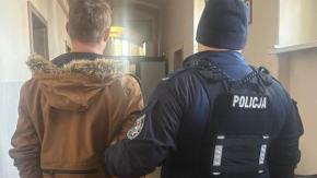 Kluczborscy policjanci zatrzymali poszukiwanego 28-latka