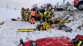 Zderzenie trzech aut na DK45. Ruch wahadłowy w Polskiej Cerekwi