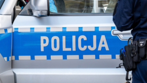 Z pokoju zniknęło 900 dolarów. Podejrzany zatrzymany w Krapkowicach