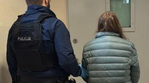 Amfetamina i marihuana w mieszkaniu 44-latki. Grozi jej do 3 lat