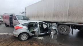 Zderzenie trzech pojazdów na DK39 w rejonie Łukowic Brzeskich