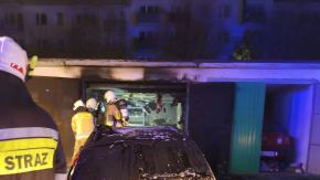 Pożar samochodu w Zdzieszowicach. Cztery zastępy w akcji