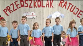 Jak wezwać pomoc i ratować życie. Przedszkolaki z Opola uczą się bezpieczeństwa