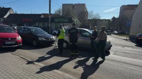 Zderzenie dwóch aut na ul. Wróblewskiego w Opolu. Jedna osoba w szpitalu