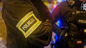 Wtargnął do domu seniorki, zaatakował ją i groził śmiercią