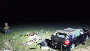 Dachował autem, na drogę wysypała się amfetamina. 46-latek w areszcie