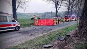 Wielkanocny weekend na drogach powiatu kędzierzyńsko-kozielskiego. Zginął młody kierowca BMW