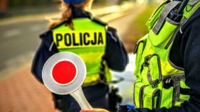 Miłość na zakazie - przywiózł partnerkę na przesłuchanie łamiąc sądowy zakaz