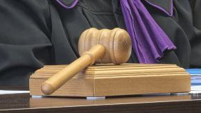 Ukradł paliwo, staranował radiowóz, uciekł do Czech.  Pościg zakończony aresztem