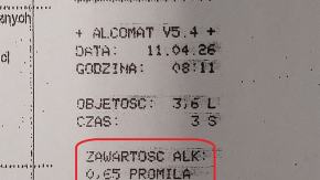 Kierował busem "na podwójnym gazie" - wpadł podczas kontroli przewożonego bagażu