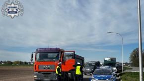 Stan techniczny ciężarówek i aut dostawczych pod lupą policjantów i funkcjonariuszy ITD