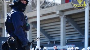 Policja zabezpieczała mecz Odry Opole. Zatrzymania i mandaty dla kibiców