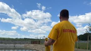 Dron pod wodą i z powietrza. Trwają poszukiwania mieszkańca Otmuchowa AKTUALIZACJA 