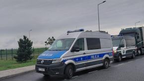 Zdjęcie prawa jazdy w telefonie wzbudziło podejrzenia. Na miejsce wezwano policję