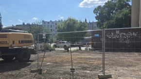 Przy Ozimskiej prace wrą. Ten plac długo czekał na uporządkowanie