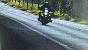 Motocyklista pędził 167 km/h - stracił prawo jazdy i otrzymał wysoki mandat