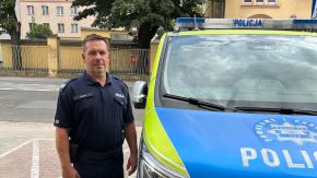 Nietrzeźwy i bez kasku jechał zygzakiem przez miasto - zatrzymał go policjant po służbie