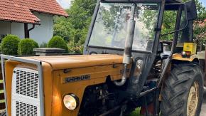 Blisko 2 promile, brak uprawnień i 4-letni syn w ciągniku