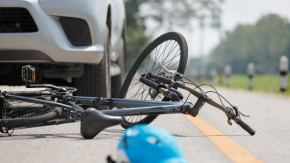 Uderzył w auto i zostawił kontakt - godna naśladowania postawa 11-letniego rowerzysty