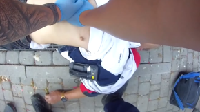 Reakcja świadka i policjantów uratowała życie nieprzytomnego 63-latka WIDEO