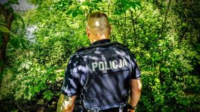 50-latek odnaleziony w pustostanie. Miał problemy z oddychaniem