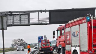 Atak padaczki za kierownicą. Auto uderzyło w bariery na A4