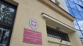 Córka zaatakowała matkę nożem. Zarzut usiłowania zabójstwa