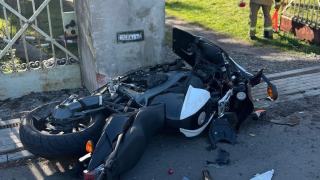 Motocyklista ranny po zderzeniu z autem w gminie Pokój