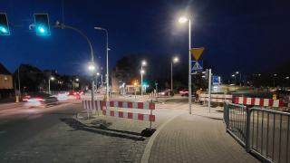 Awaria wodociągu przy Niemodlińskiej. Utrudnienia dla pieszych i autobusów