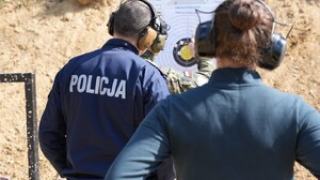 Opolscy policjanci zdobyli pierwsze miejsce w zawodach strzeleckich